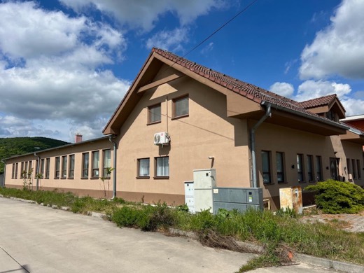 Na prenájom výrobný / administratívny objekt Pezinok Grinava