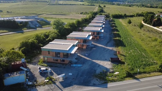 4-izbový mezonet so záhradou v projekte PRI KAPLNKE – Dubová, Malé Karpaty